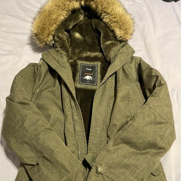 TNA Parka Jacket - Picture 2 of 3